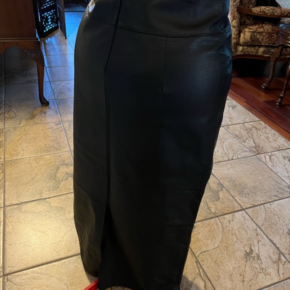 Chadwick’s full length Black Leather Skirt - Picture 1 of 6